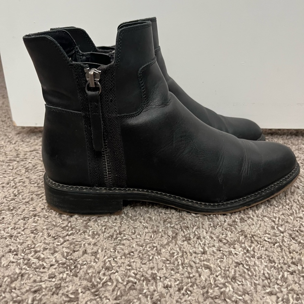 Franco Sarto Black Leather Ankle Chelsea Boots Dual Zipper Women's Size 8.5 - Picture 3 of 12